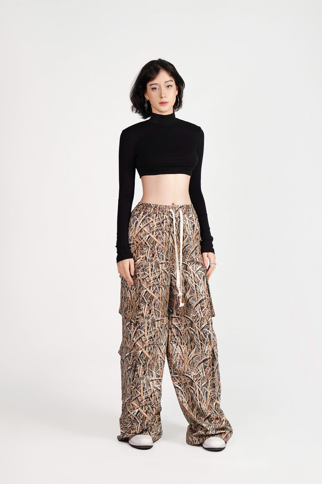 Black Long Sleeve Crop Top
