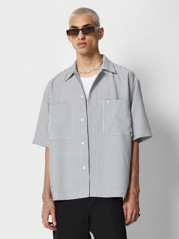 VARLDENS Boxy Fit Striped Shirt | Urban Streetwear