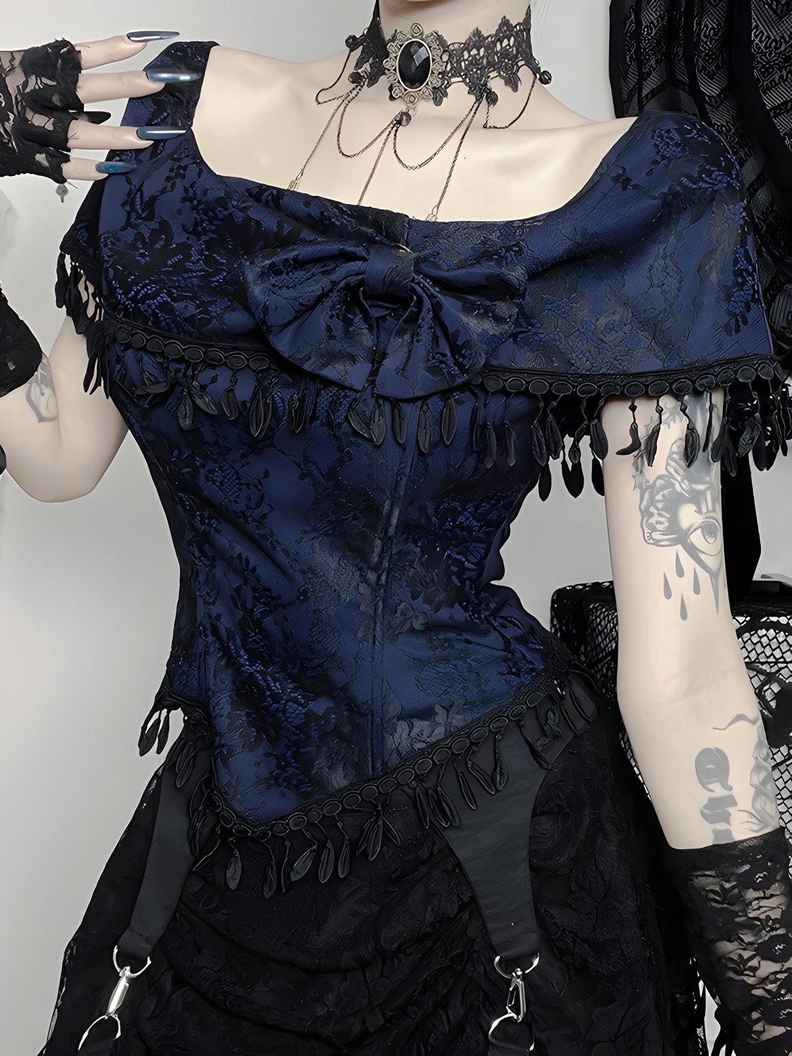 Alternative irregular lace fishtail skirt