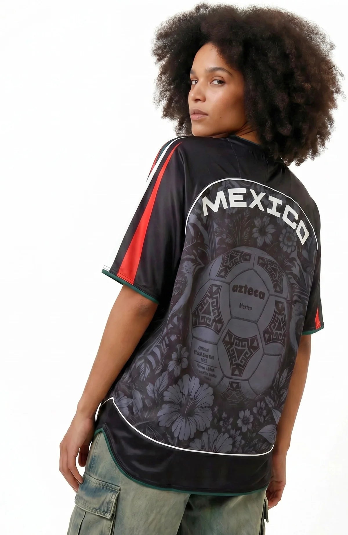Varldens Mexico Frida Kahlo Aztec Heritage 2027 Away Jersey featuring monochrome Azteca ball graphics and dark aesthetic.