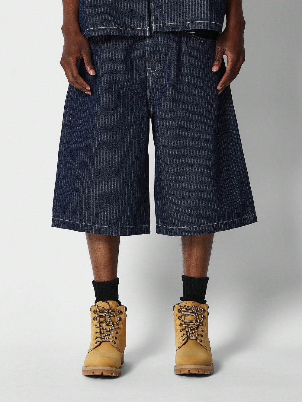 VARLDENS Pinstripe Jorts | Graphic Back Edition